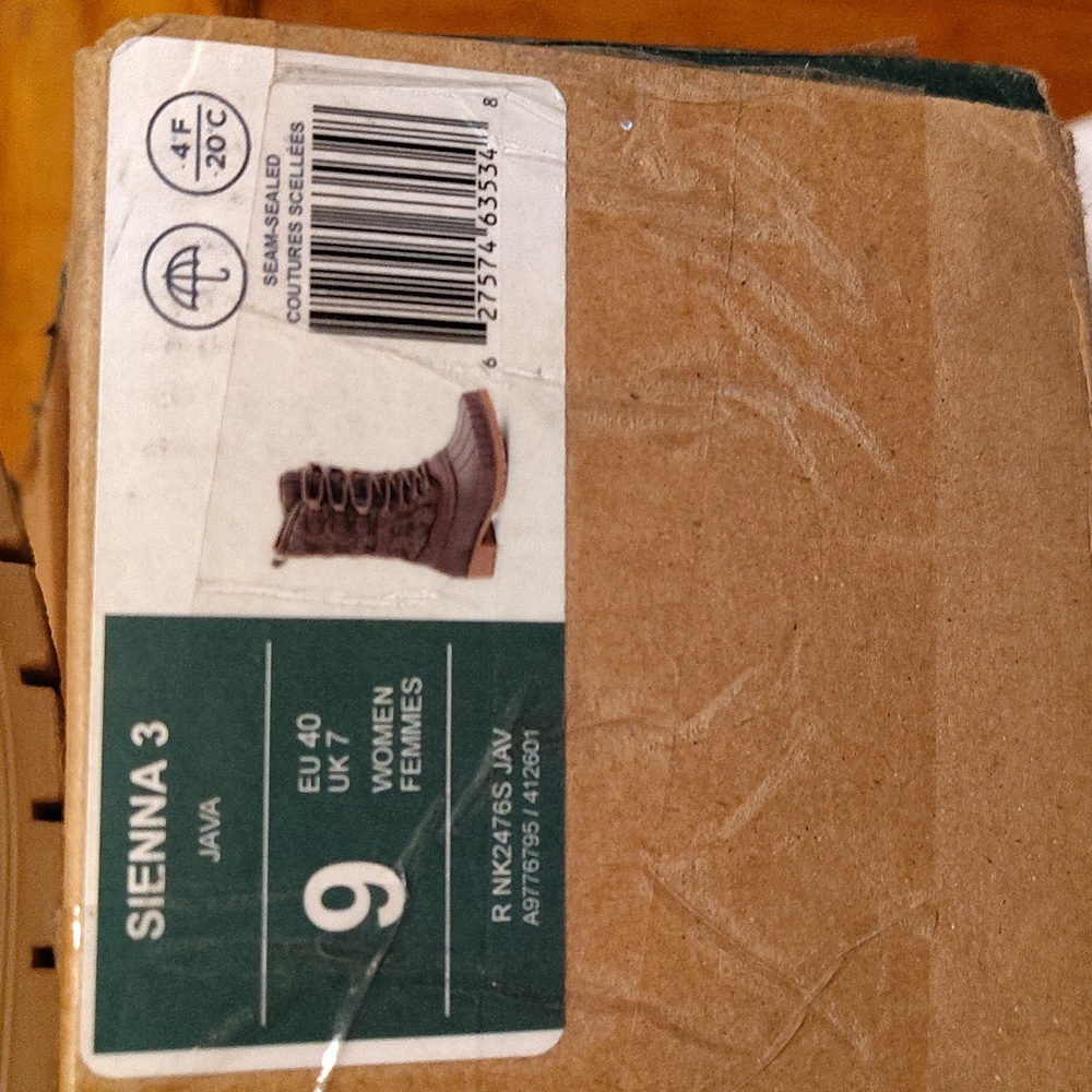 Kamik Sienna 3 Dark Brown Lace-Up Boots - Picture 6 of 6